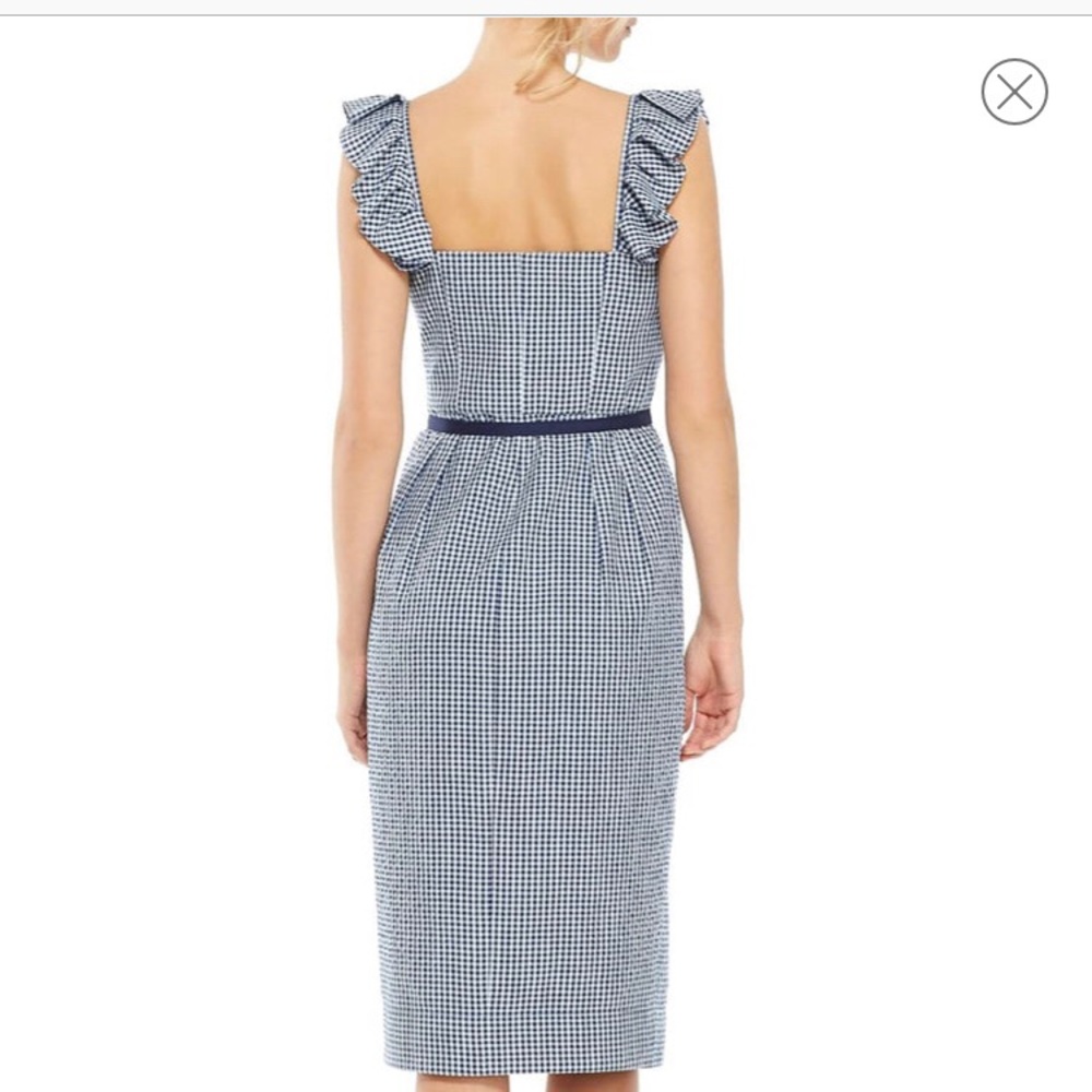 Size 4 Gal Meets Glam Carly dress